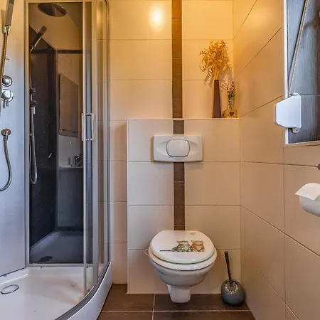 4 Bedroom Stunning Home In Labin Holiday home Labin (Istria)
