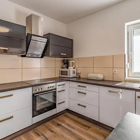 Holiday home 4 Bedroom Stunning Home In Labin *