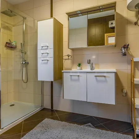 Holiday home 4 Bedroom Stunning Home In Labin Labin (Istria)