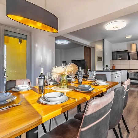 4 Bedroom Stunning Home In Labin Labin (Istria)