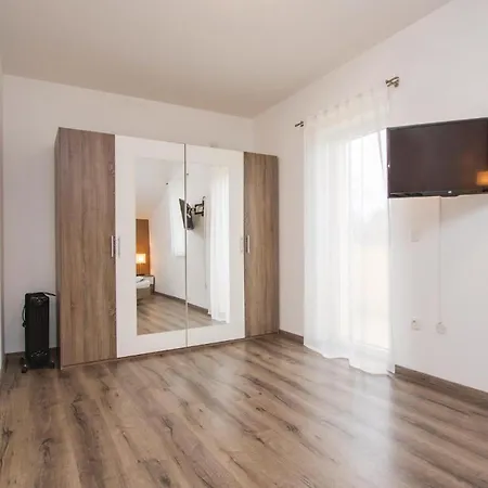 4 Bedroom Stunning Home In Labin * Labin (Istria)