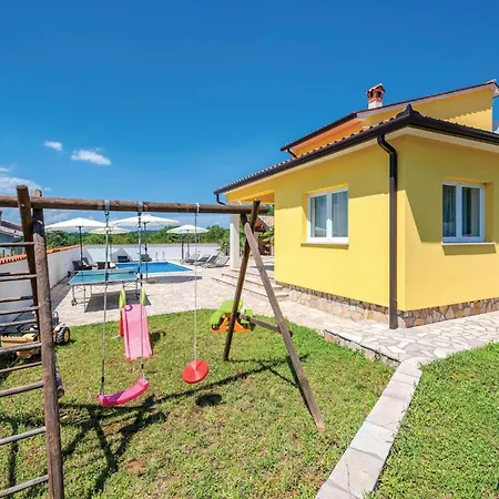 Holiday home 4 Bedroom Stunning Home In Labin